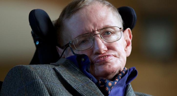 Stephen Hawking uzaya kacak
