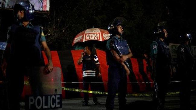Banglade'te havaalannda canl bomba saldrs