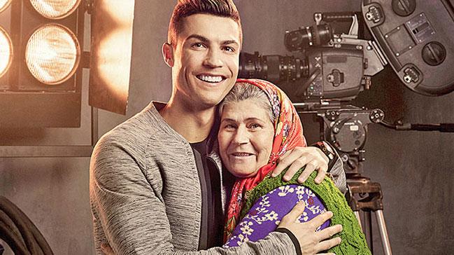 mmiye Teyze: Mersin'e gel Cristiano Ronaldo evladm