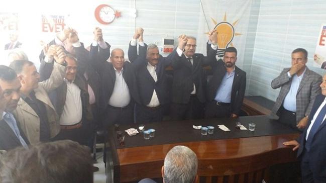 MHP'li ve HDP'li yneticiler AK Parti'ye geti