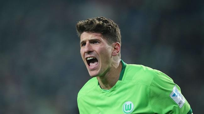 Wolfsburg Sportif Direktr Rebbe: Mario Gomez ayrlmaz