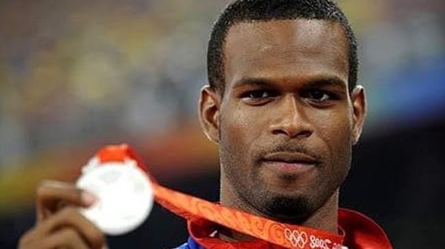 Olimpiyat madalyal Germaine Mason trafik kazasnda hayatn kaybetti