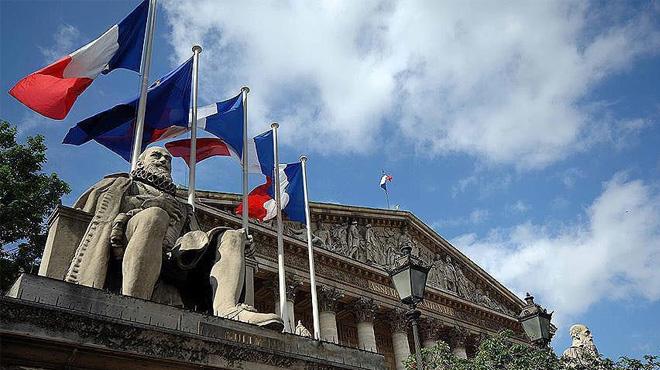 Fransa cumhurbakan seiminde ilk tur oylama yarn