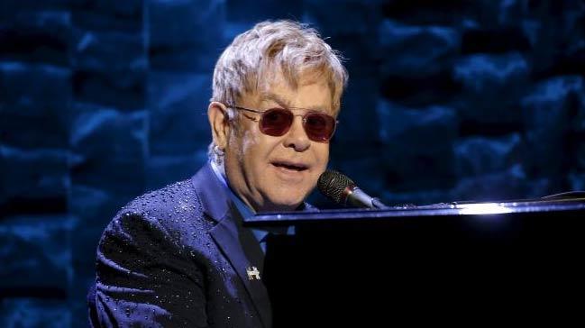 Elton John'a 'lmcl bakteri' tehisi