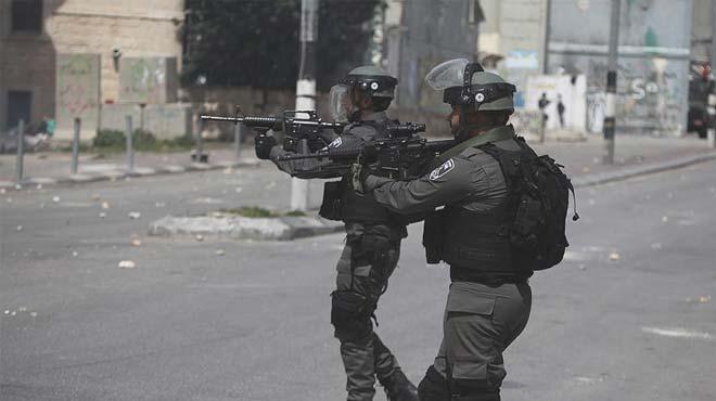 srail askerleri 17 Filistinliyi gzaltna ald