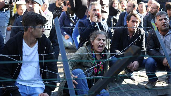 Belikal vekil Trkiye'nin Sincar operasyonunu PKK'llarla birlikte protesto etti