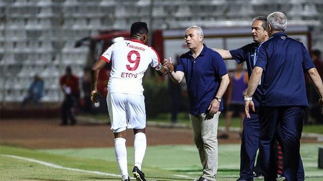 Samuel Eto'o Antalyaspor formasyla bir mata 3 gol atan ilk yabanc oldu