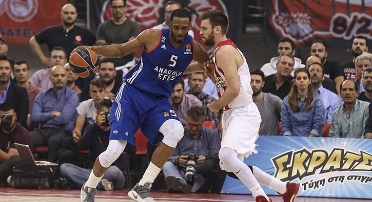 Anadolu Efes, deplasmanda Olympiakos'a 87-78 malup oldu