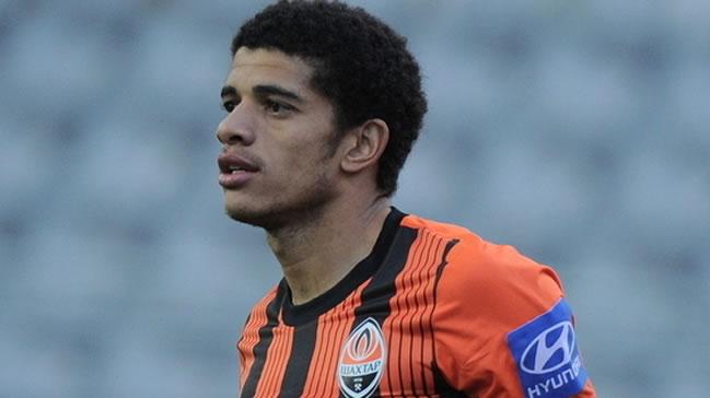 Fenerbahe ve Beikta Taison transferi iin yaryor