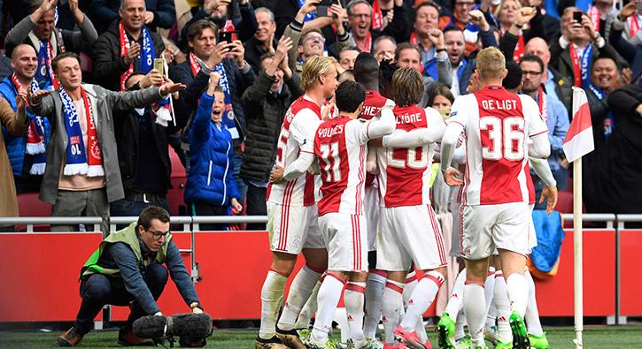 Ajax sahasnda Lyon'u 4-1 malup etti