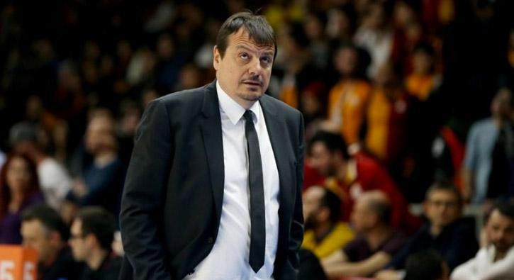 Ergin Ataman'dan hakemlere ve federasyona sert tepki!