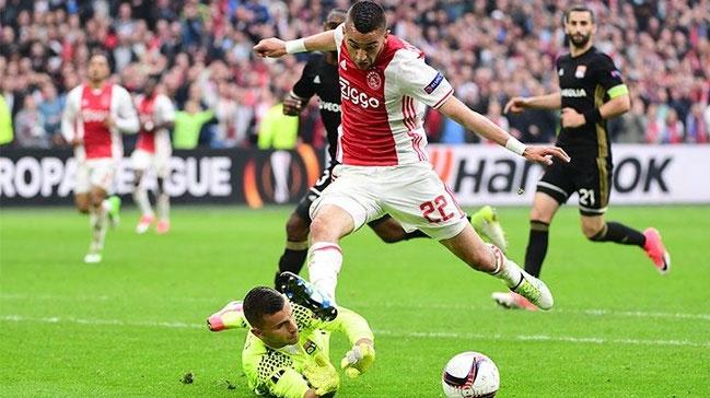 Fenerbahe'nin elinden kard Ziyech 44 mata 32 gole katk yapt