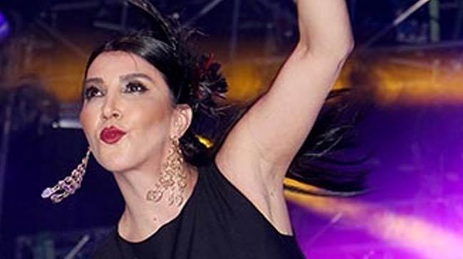 Hande Yener'in dii krld 