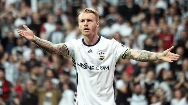 Simon Kjaer gelecek yl da Fenerbahe'de kalyor