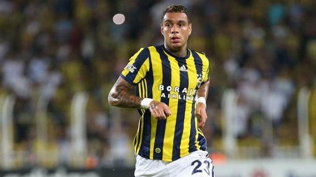 van der Wiel Fenerbahe'yi yldrmaya alyor