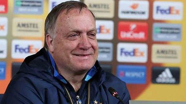 Dick Advocaat: Hollanda Milli Takm'n Fenerbahe'ye borluyum