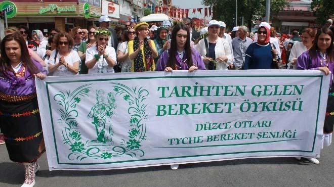 Dzce'nin yerel otlar festivalde tantlyor