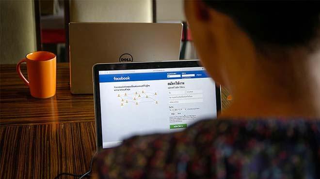 Tayland'dan Facebook'a 'krala ihanet' uyars