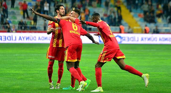 Kayserispor, sahasnda Atiker Konyaspor'u 2-1 malup etti