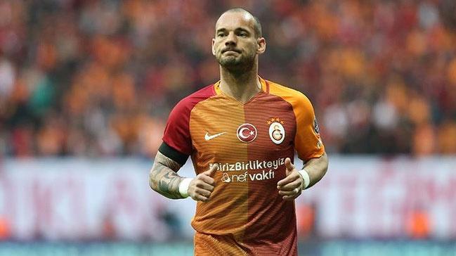 Galatasaray'da Sneijder'a bask da taviz de yok