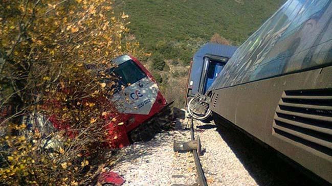 Yunanistan'da tren kazasnda 1 kii hayatn kaybetti