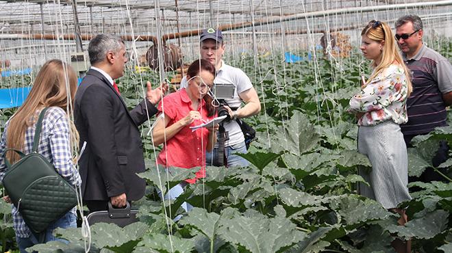 Rus tarm heyeti Antalya'da incelemelerde bulundu