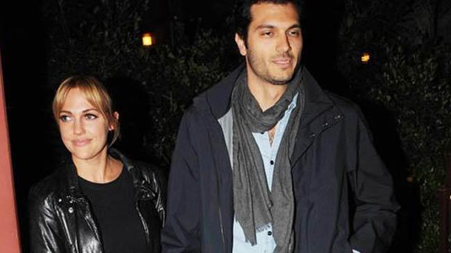 Meryem Uzerli ile Alp zcan ayrld