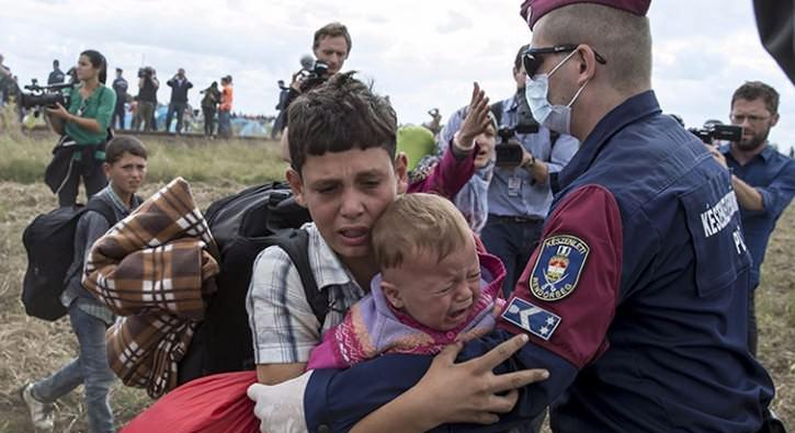 AB Macaristan ve Polonya'ya snmaclar konusunda sre verdi