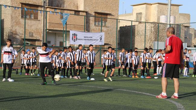 Erbil'e Beikta Futbol Okulu ald