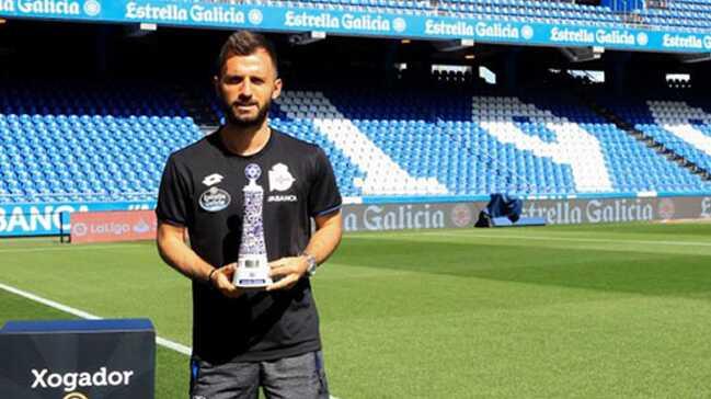 Deportivo'da sezonun en iyisi Emre olak seildi