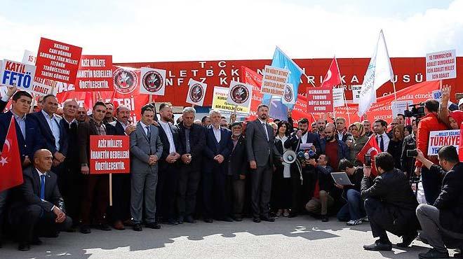 STK'lar ve 15 Temmuz gazileri darbecileri protesto etti