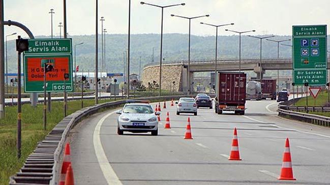 stanbul- Ankara karayolunun Bolu mevkiyi 22 gn kapal