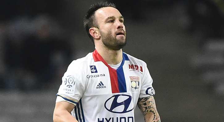 Lyon Bakan Aulas, Valbuena'nn Fenerbahe'ye transfer olaca haberlerini dorulad