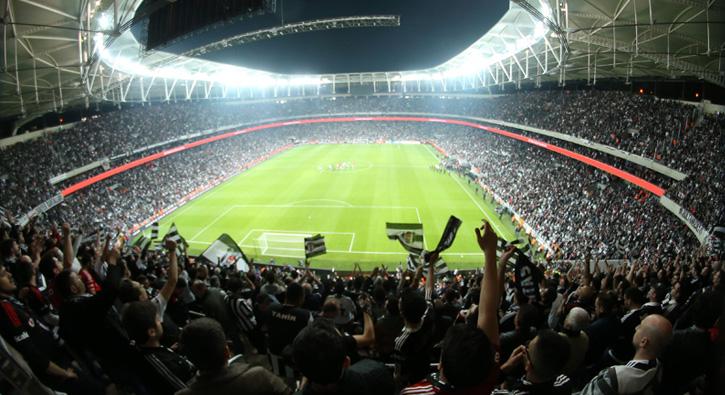 Arena'da gala raan'da balo