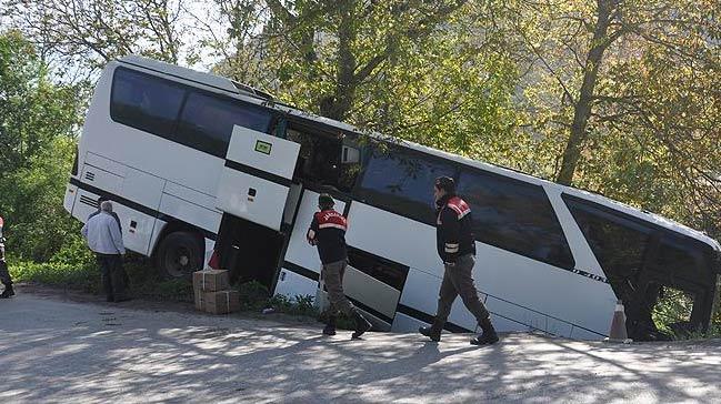 Bolu'da otobs dere yatana dt: 7 yaral