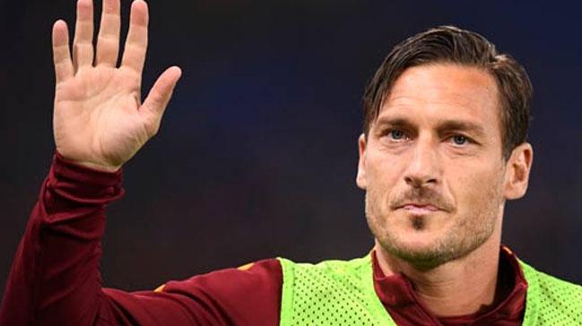 Francesco Totti Roma formasyla son mana kyor