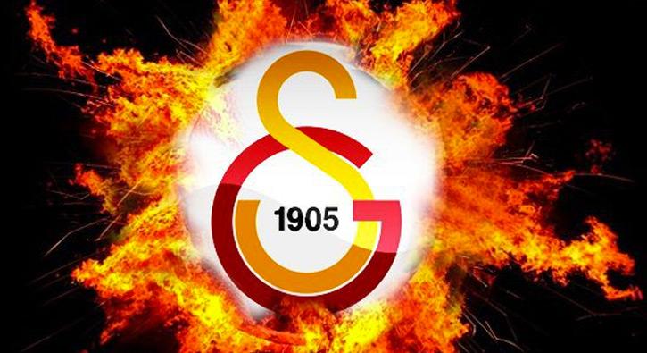 Menajerler Galatasaray'a tam 25 futbolcu teklif etti