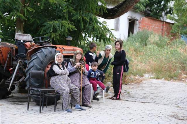 Manisa'da art arda depremler iddeti ka"