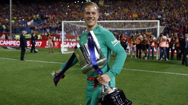 Barcelona Marc-Andre Ter Stegen'in szlemesini 2022'ye kadar uzatt