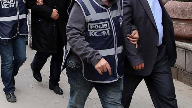 Gaziantep'te 8 eski polis FET'den tutukland