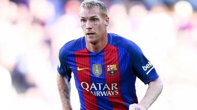 Galatasaray'n listesinde olan Jeremy Mathieu iin Sporting Lizbon devreye girdi