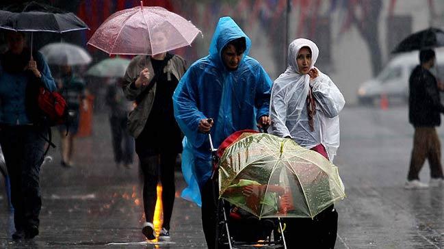 Meteoroloji stanbul iin saat verdi! Saanak ya geliyor