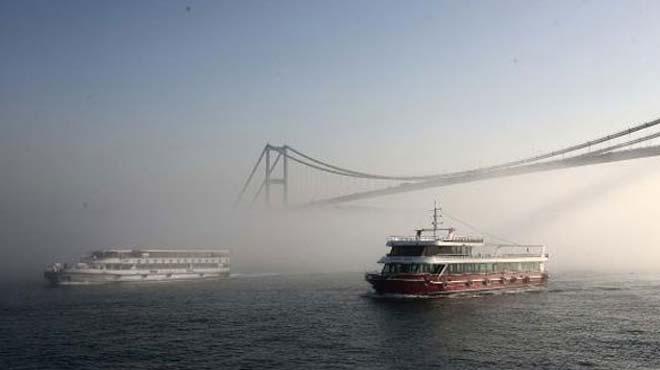 Son Dakika!.. stanbul Boaz kstl gr nedeniyle gemi geilerine kapatld 