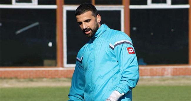 Adana Demirspor kaleci Emrullah alk'a teekkr etti