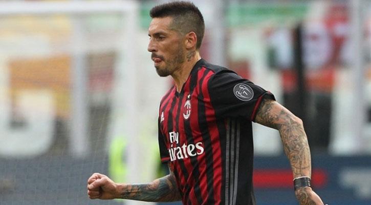 Sosa'nn menajeri Favio Bilardo: Yldz futbolcu Milan'da forma giyecek