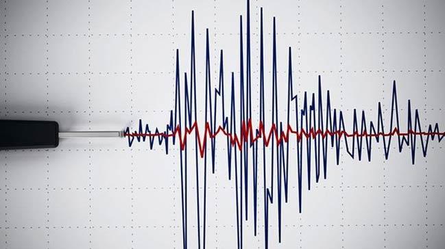 Endonezya'da 5,6 byklnde deprem 