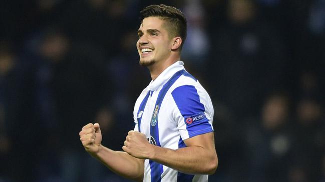 Milan Porto'nun 21 yandaki golcs Andre Silva'y 38 milyon euro karlnda kadrosuna katt