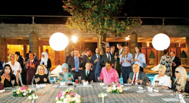 Tarabya'da renkli iftar 