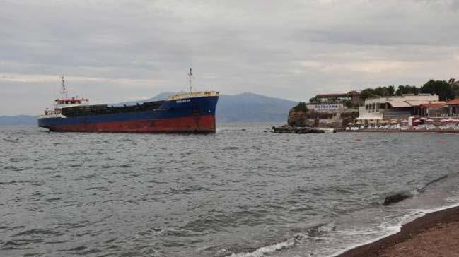 anakkale'de kuru yk gemisi karaya oturdu