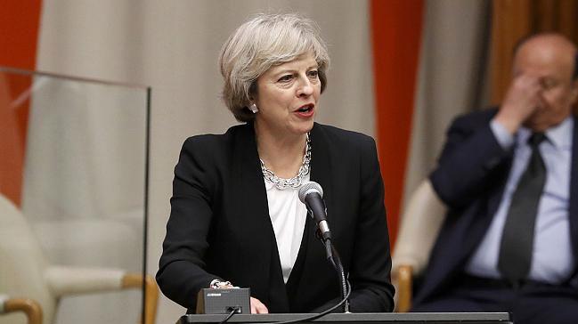 ngiltere Babakan Theresa May zr diledi  